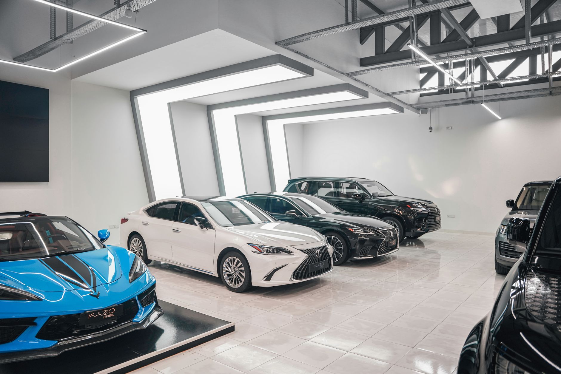 Guías de compra y comparativas de coches para un concesionario de Valencia