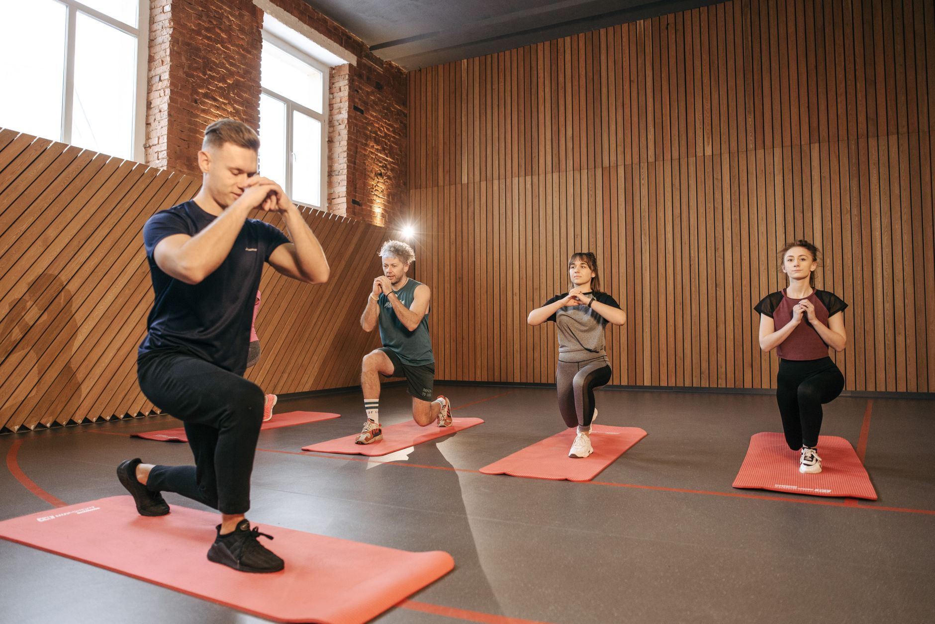 Estrategia de contenidos de rutinas y nutrición para estudio de fitness