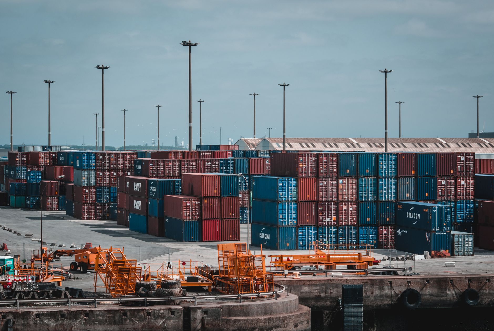 Puerto de Valencia y hub logístico del corredor mediterráneo
