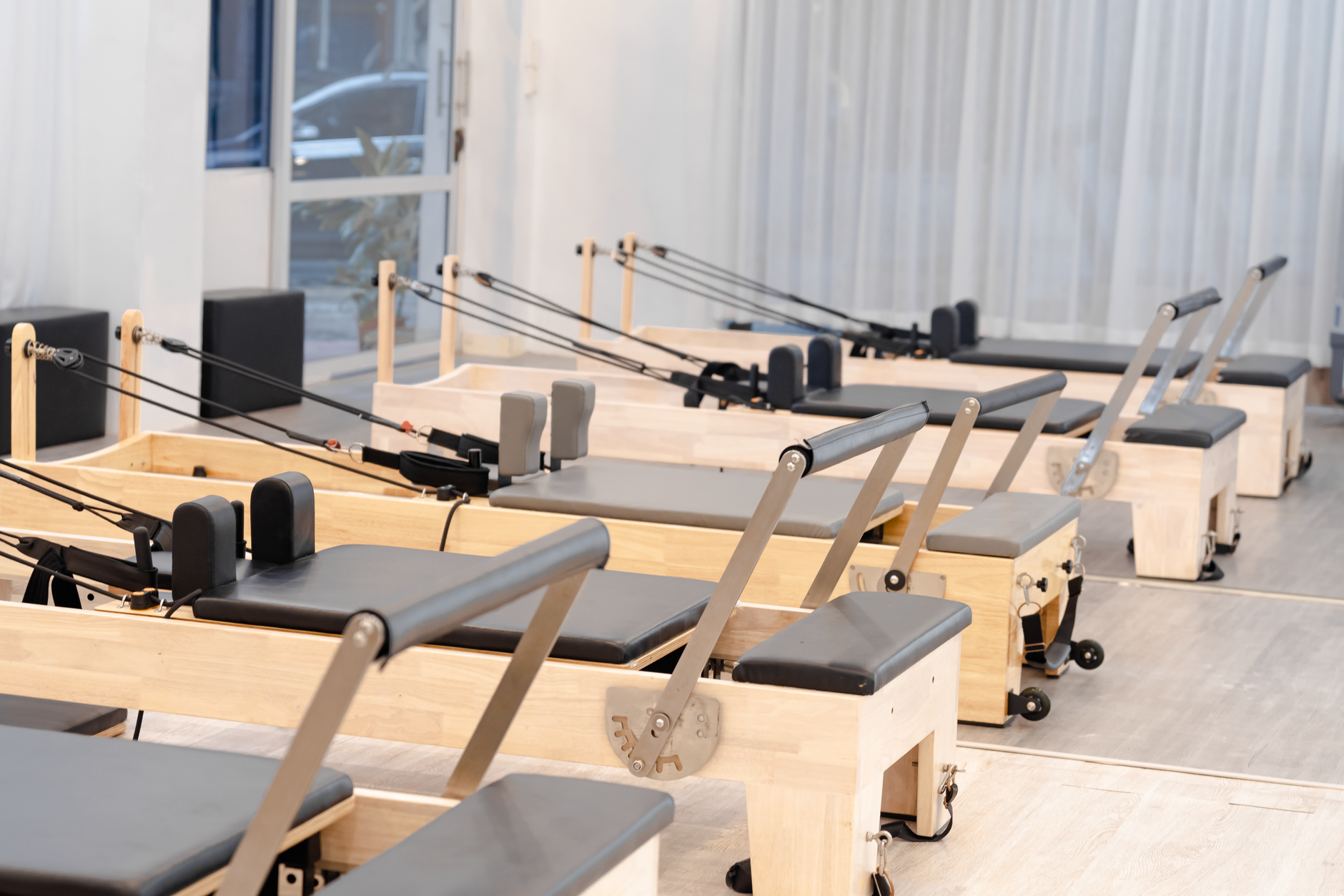 Clase de pilates de suelo en un centro de Valencia