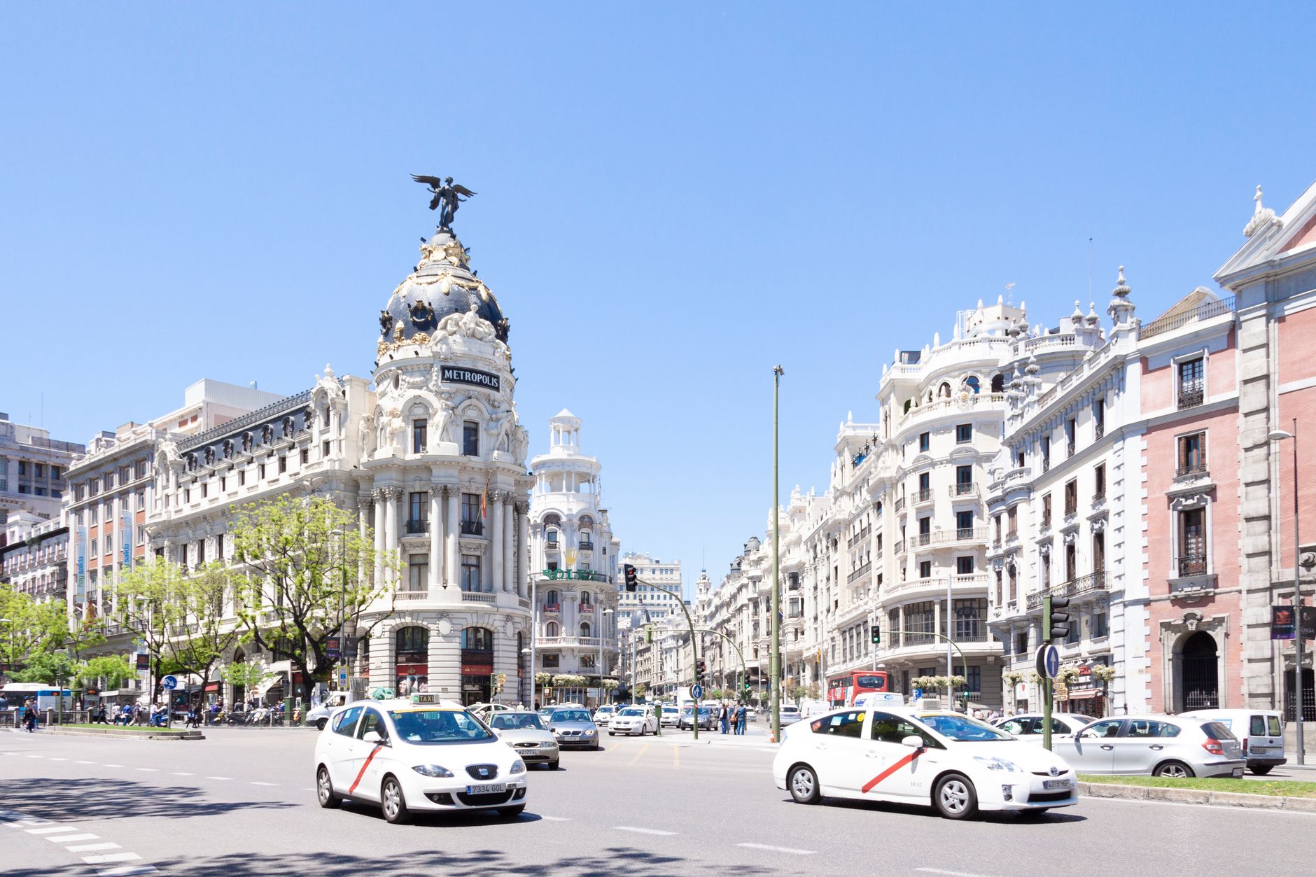 Shopping premium y oficinas en Gran Vía Marqués del Turia, Valencia